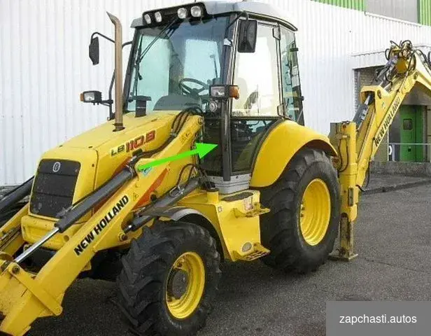 Купить Стекло лобовое нижнее левое на New Holland LB B110