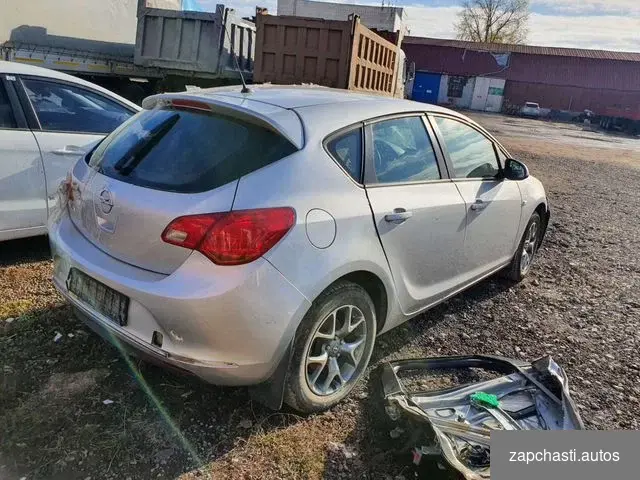 Купить Opel astra j правые двери