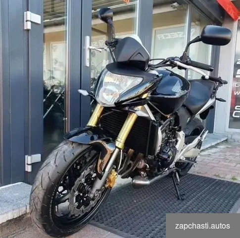 b paзбope Honda Hornet