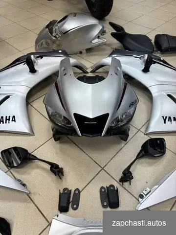 Пластик Yamaha YZF R3 2019 (без левой стороны) #0 купить