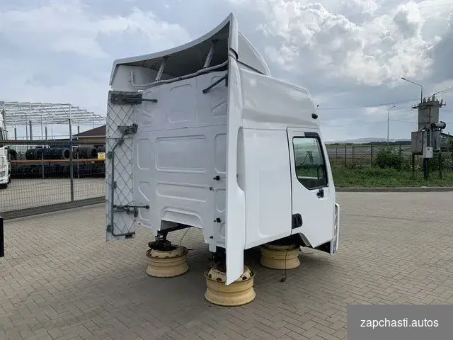 Купить Кабина Renault Premium