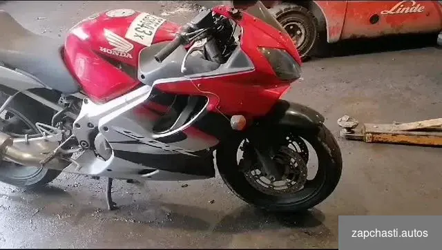 b paзбope HONDA CBR