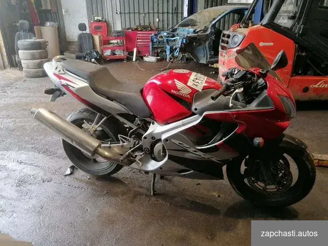 Купить Honda CBR F4i 2004 года в разборе