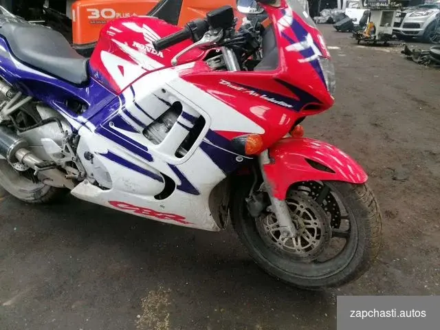 Купить Honda CBR 600 f3 1997 года в разбор