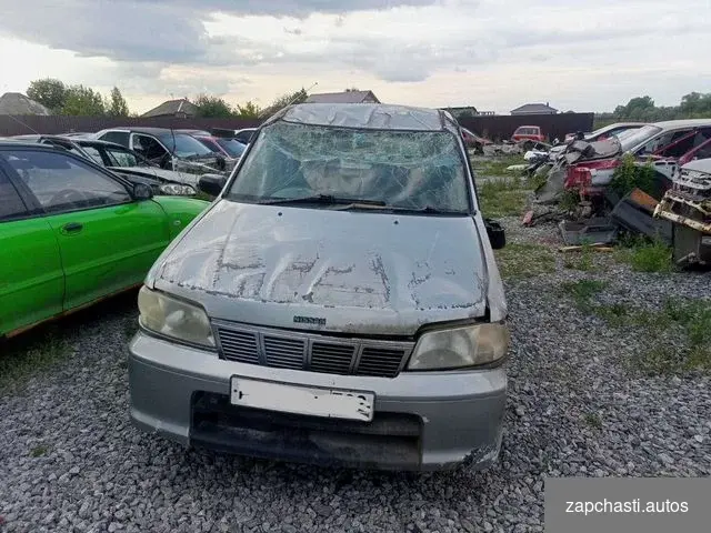 Купить Nissan cube в разборе, 1.3 двиг., АКПП