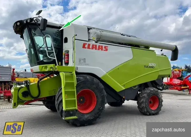 Купить Claas Tucano 570 стекло левой двери