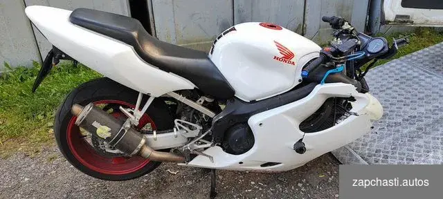 Купить Honda cbr600f4i 2001 г.в. по запчастям