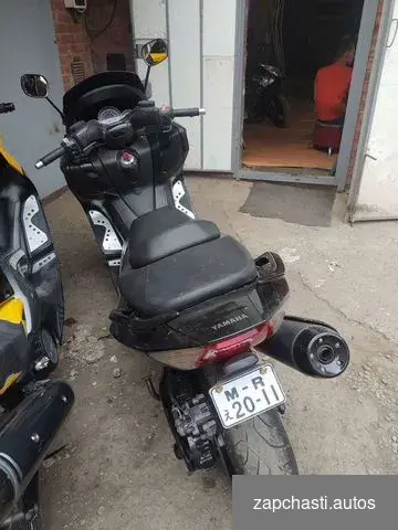 много запчастей но yamaha t-max